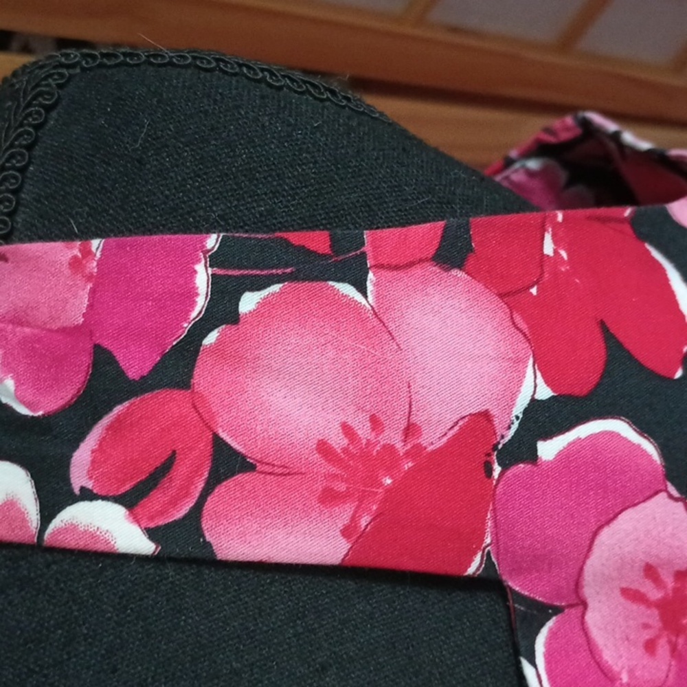 Sleeveless Black Red and Fuschia Floral Midi Dress by AGB Dress Size 16 - Picture 2 of 7